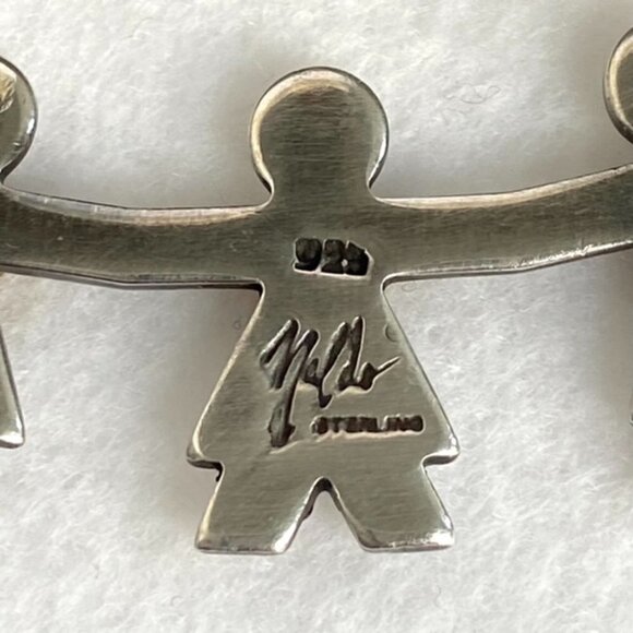 VTG Sterling Silver 925 1.69" Signed Naldo 3 Sisters Paper Dolls Heart Brooch - Picture 9 of 14